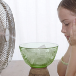 Sử dụng quạt mùa nóng, bạn nên tránh những thói quen dưới đây để không gây hại sức khỏe